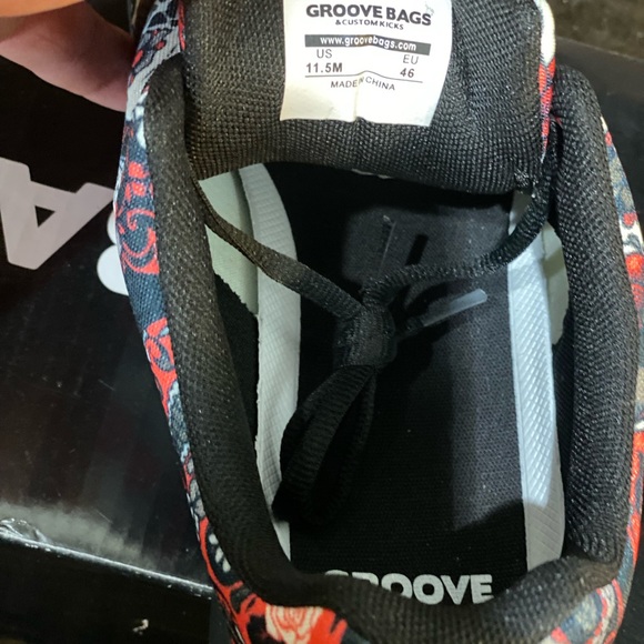 Custom kicks - Picture 3 of 3